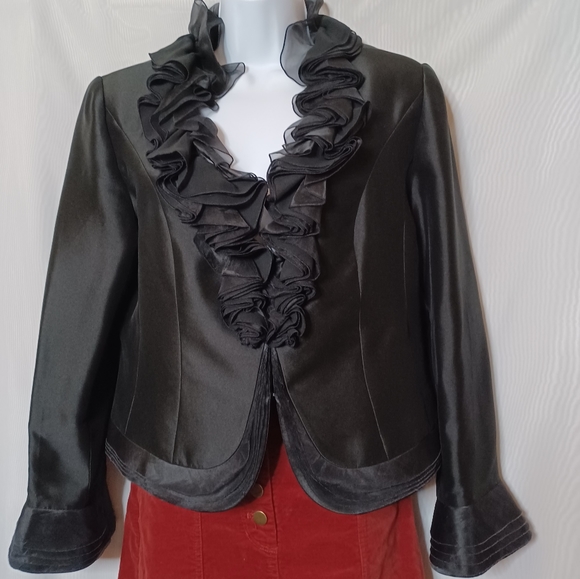 Dicci Tops - DICCI Women's Pure Silk Blouse With Ruffles & Layered. Size 14